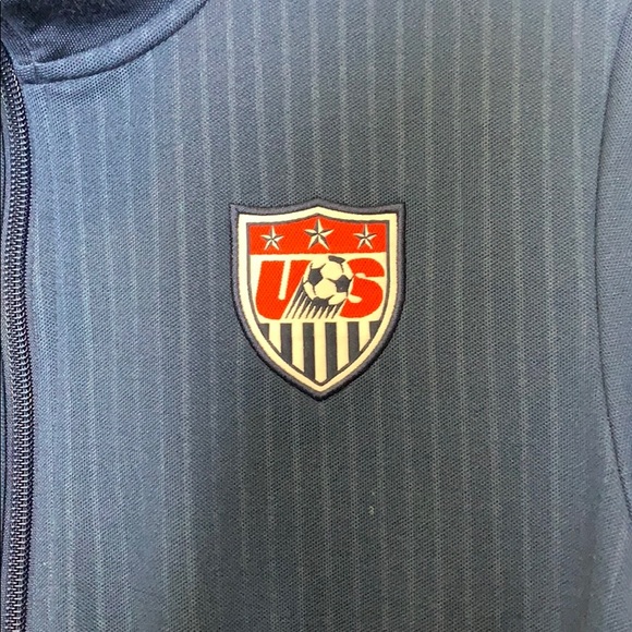 Nike USA soccer women’s jacket L - Picture 5 of 10